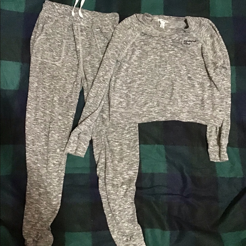 Lounge clothes